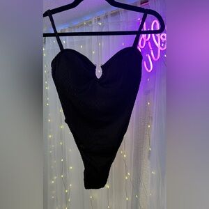 Bozzolo Black Textured Thong One Piece Bathing Suit Size Small NEW